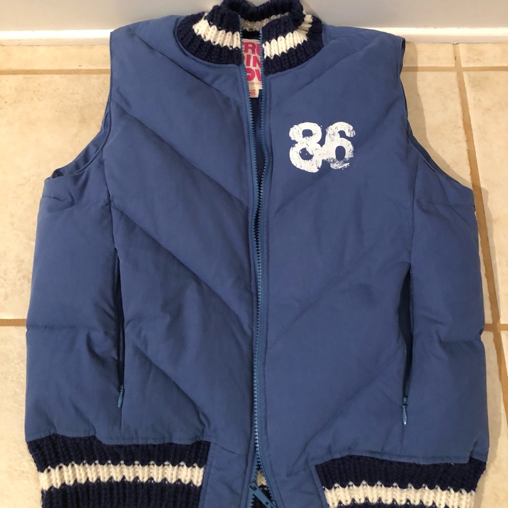 🥶 ❄️ Super warm puffer vest!